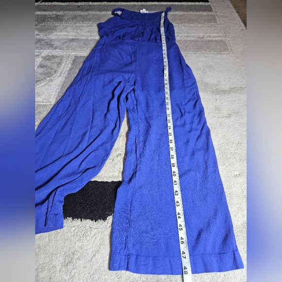 Blue Sleeveless V-Neck Jumpsuit - Picture 8 of 9